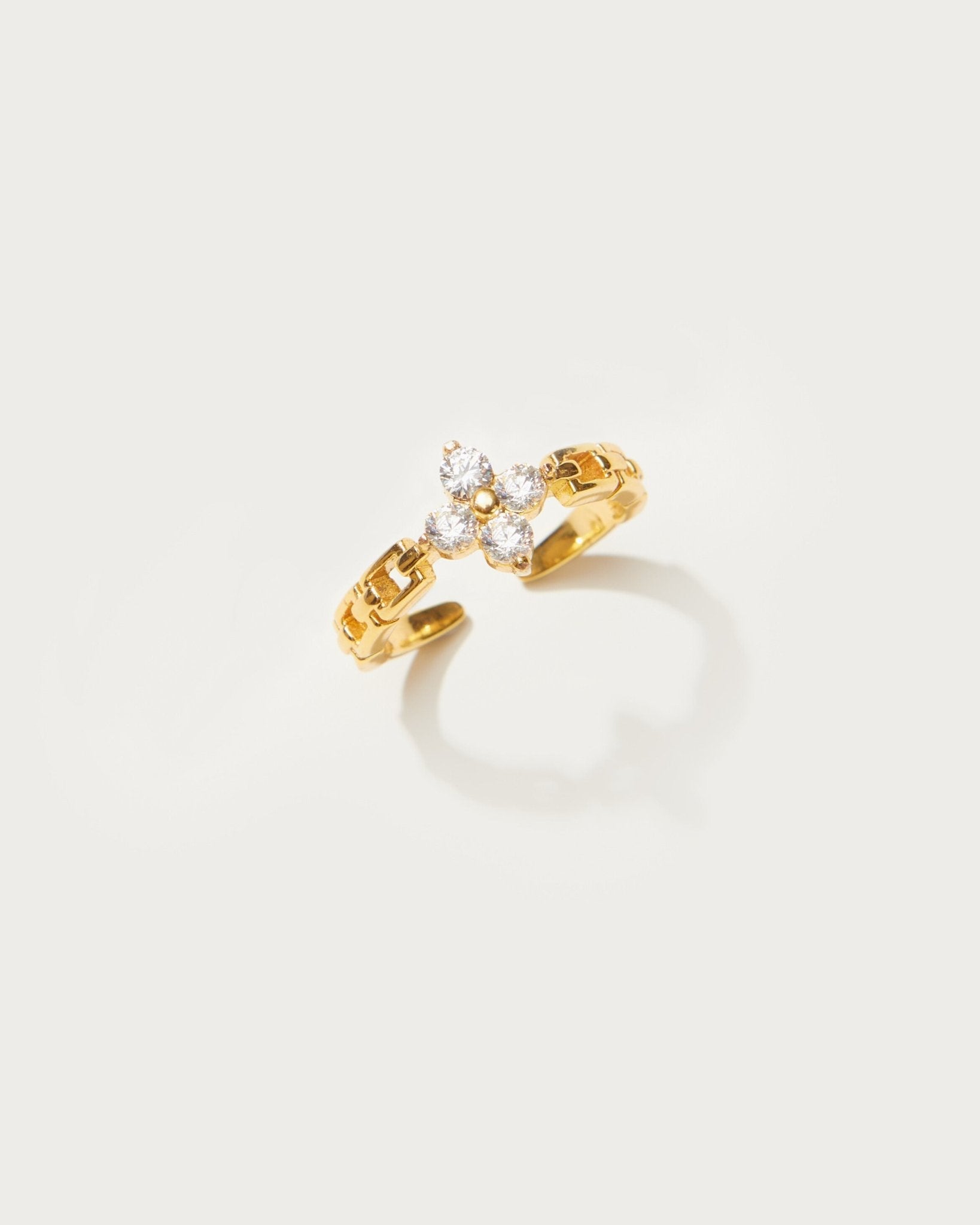 Lucky Clover Ring in Gold