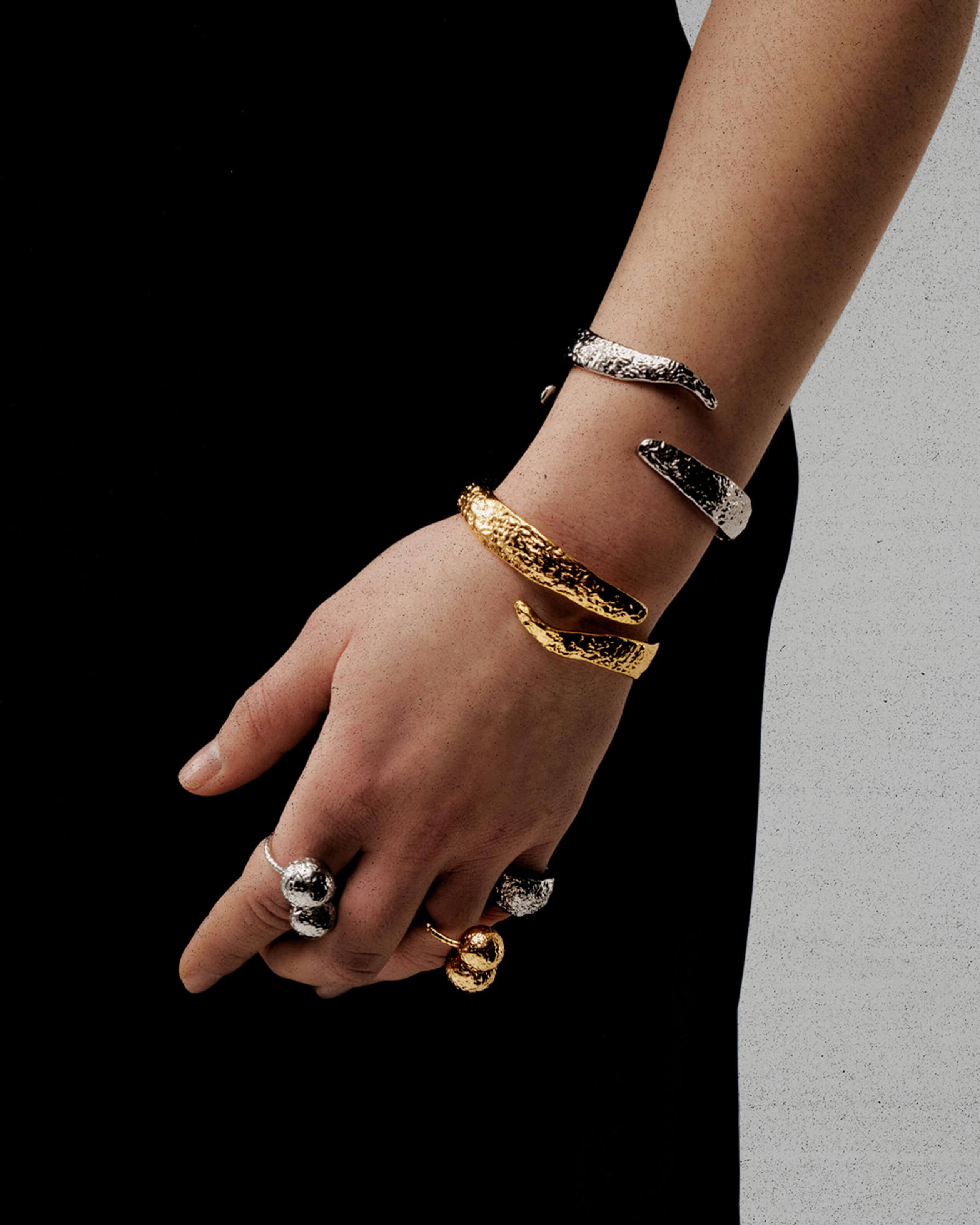 Enea Bangle in Silver