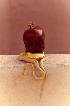 How to Style Snake Jewelry: A Modern Guide for Everyday and Special Occasions