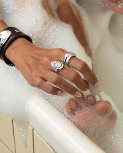 ¿Qué es la joyería impermeable? Todo lo que necesitas saber