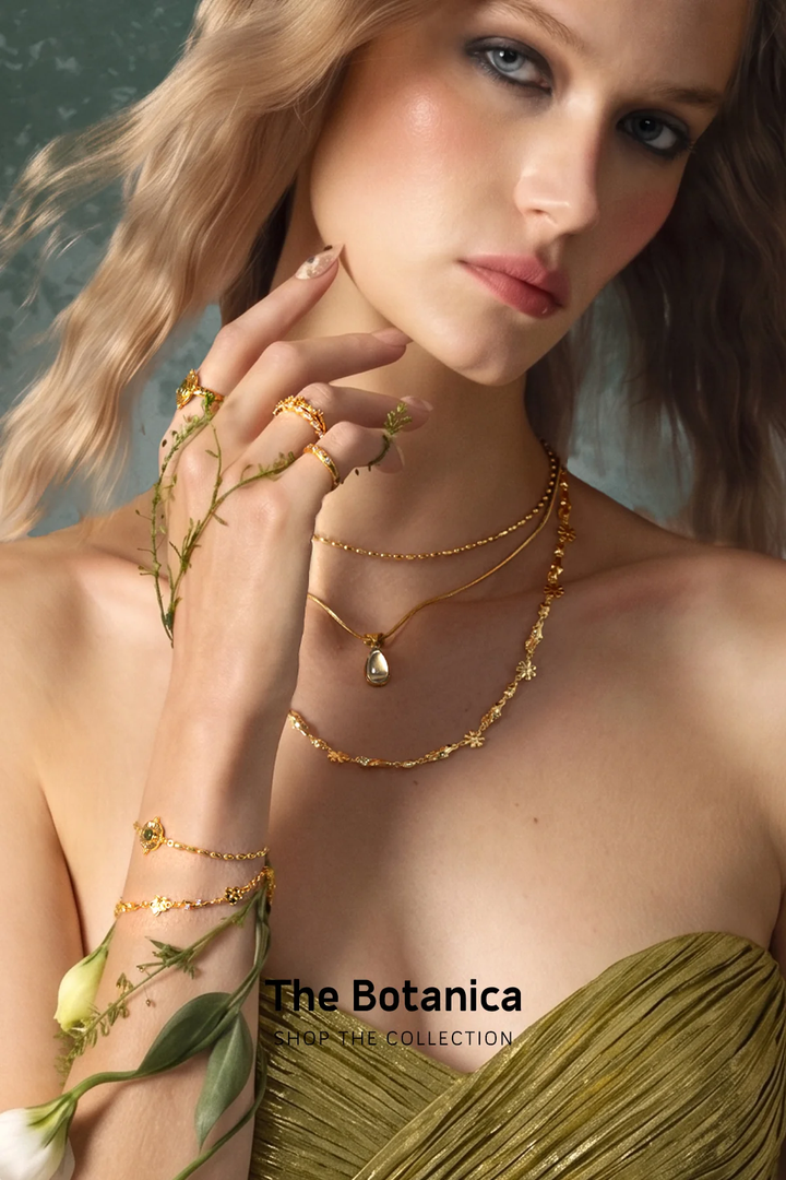 La edición Botanica: collares de gota de agua, joyería orgánica y capas de verano