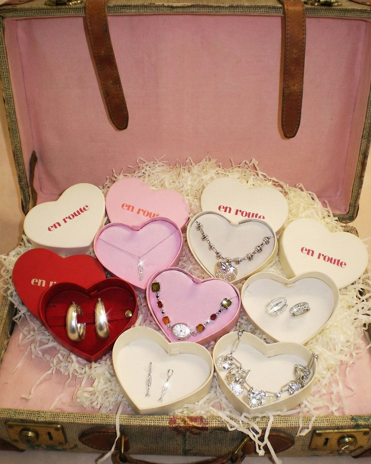 How to Store Jewelry Properly: 5 Simple Tips to Keep Your Favorite Pieces Safe