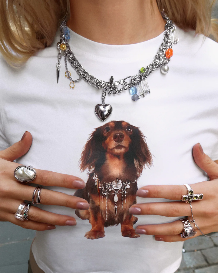 Bijoux Y2K : les pièces qui donnent à une tenue un vrai vibe Y2K