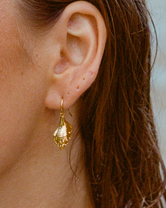 Les boucles d'oreilles Chypre