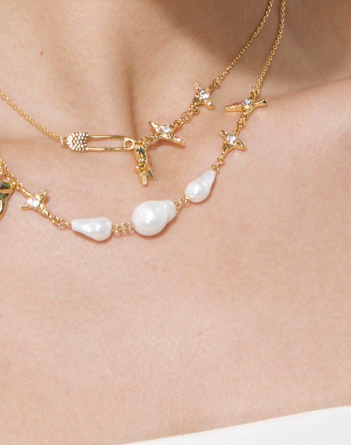 The Mellow Necklace in gold