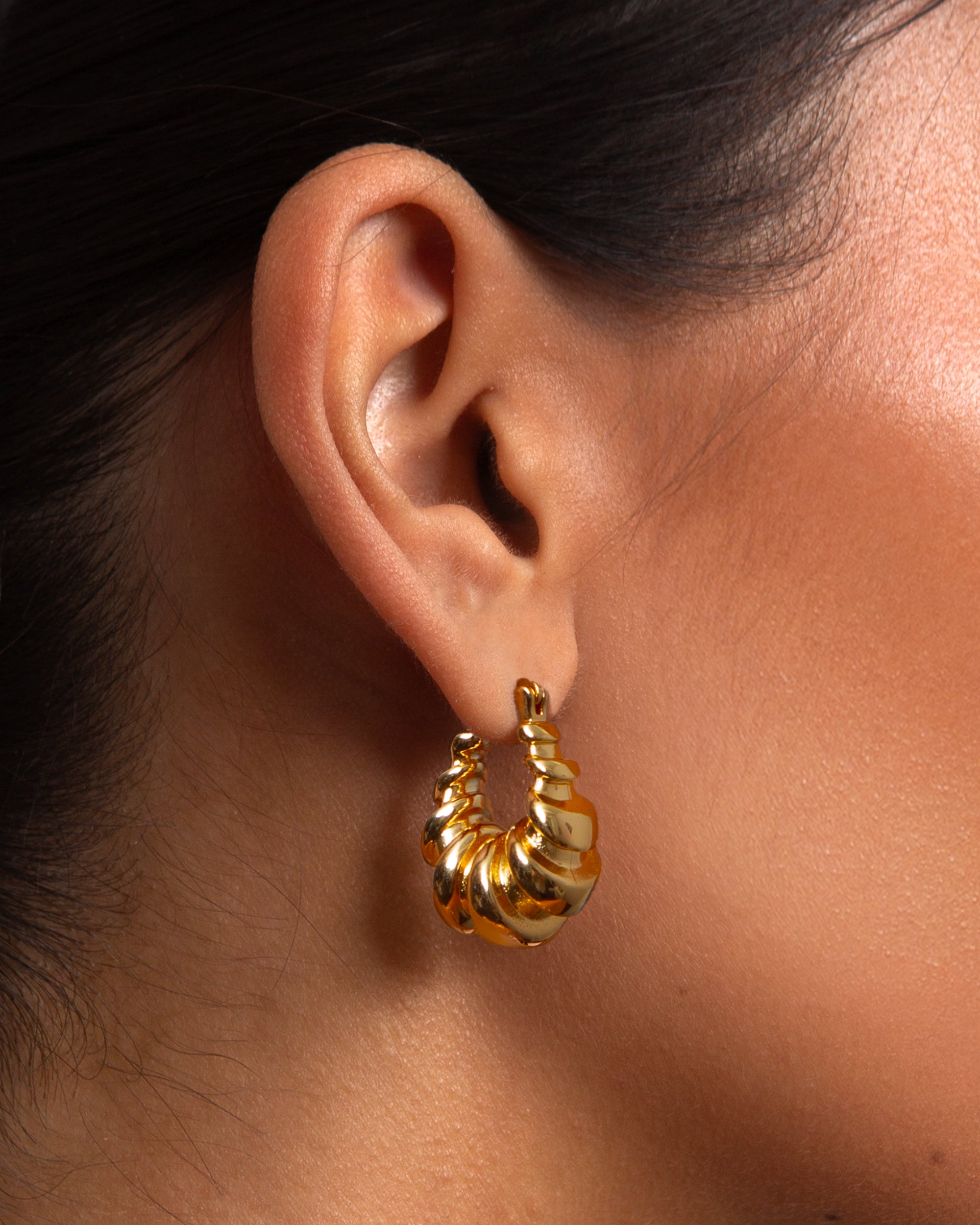 Croissant Hoop Earrings in Gold