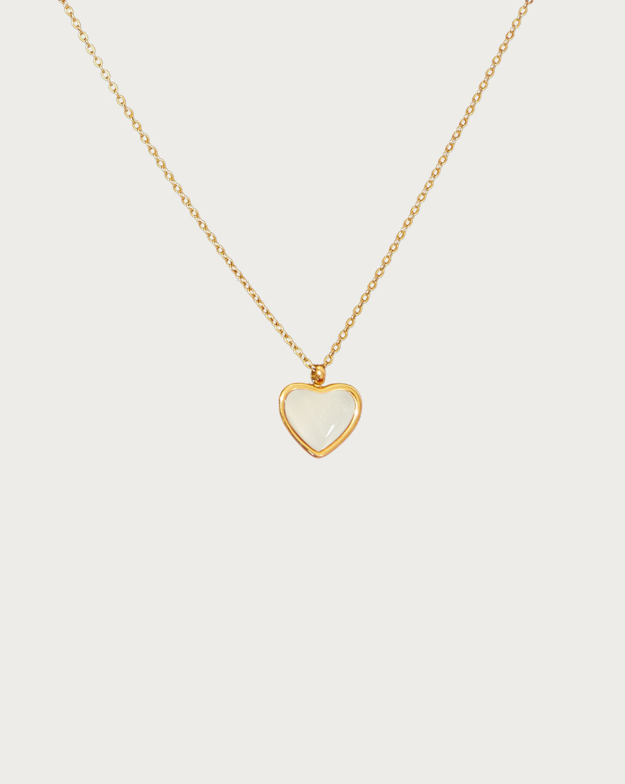 Collier d'agate blanche en forme de cœur