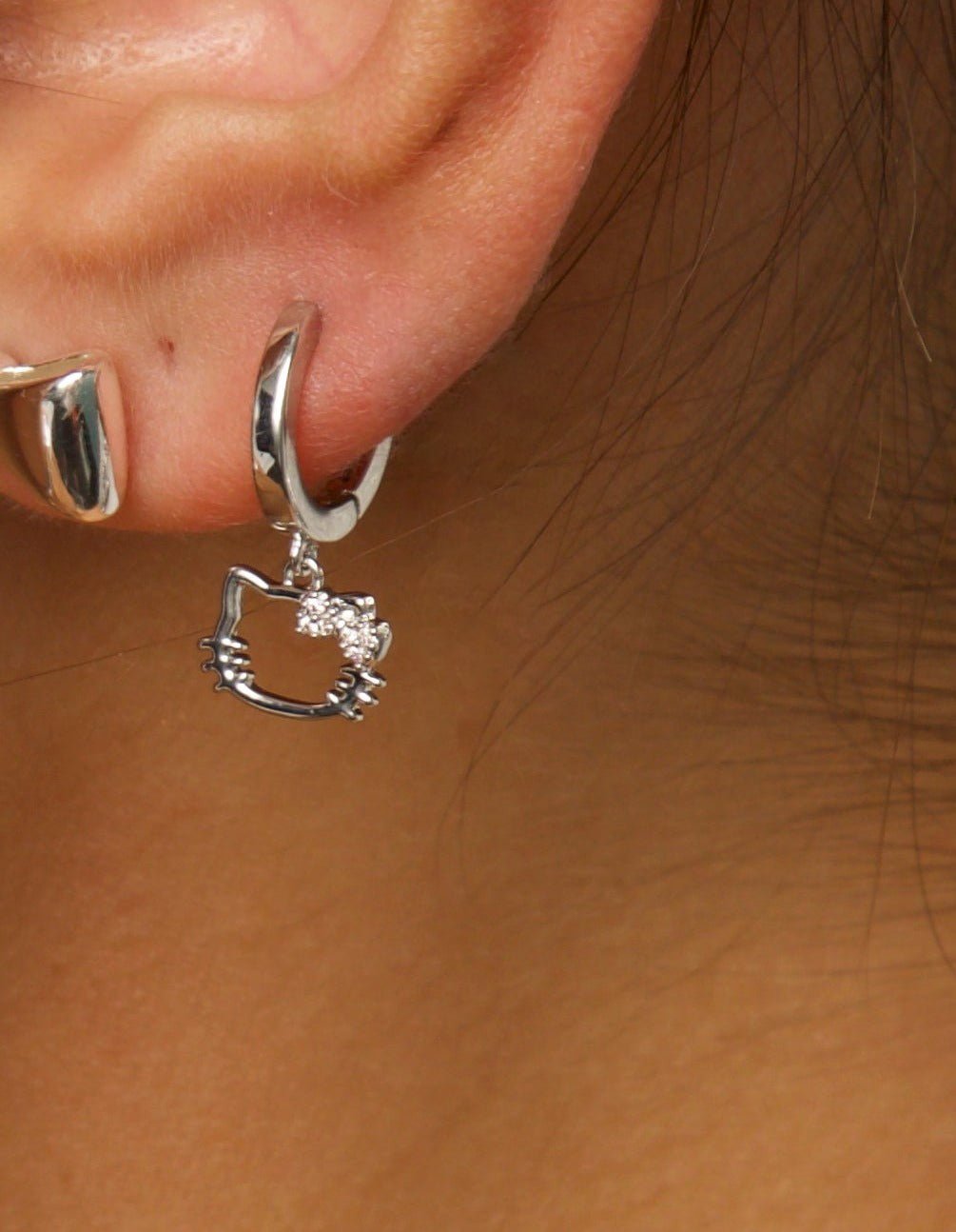Kitty Hoop Earrings in Silver