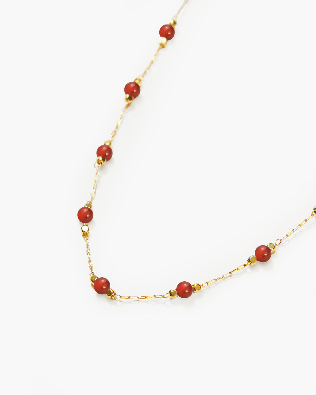Collana rossa con perline