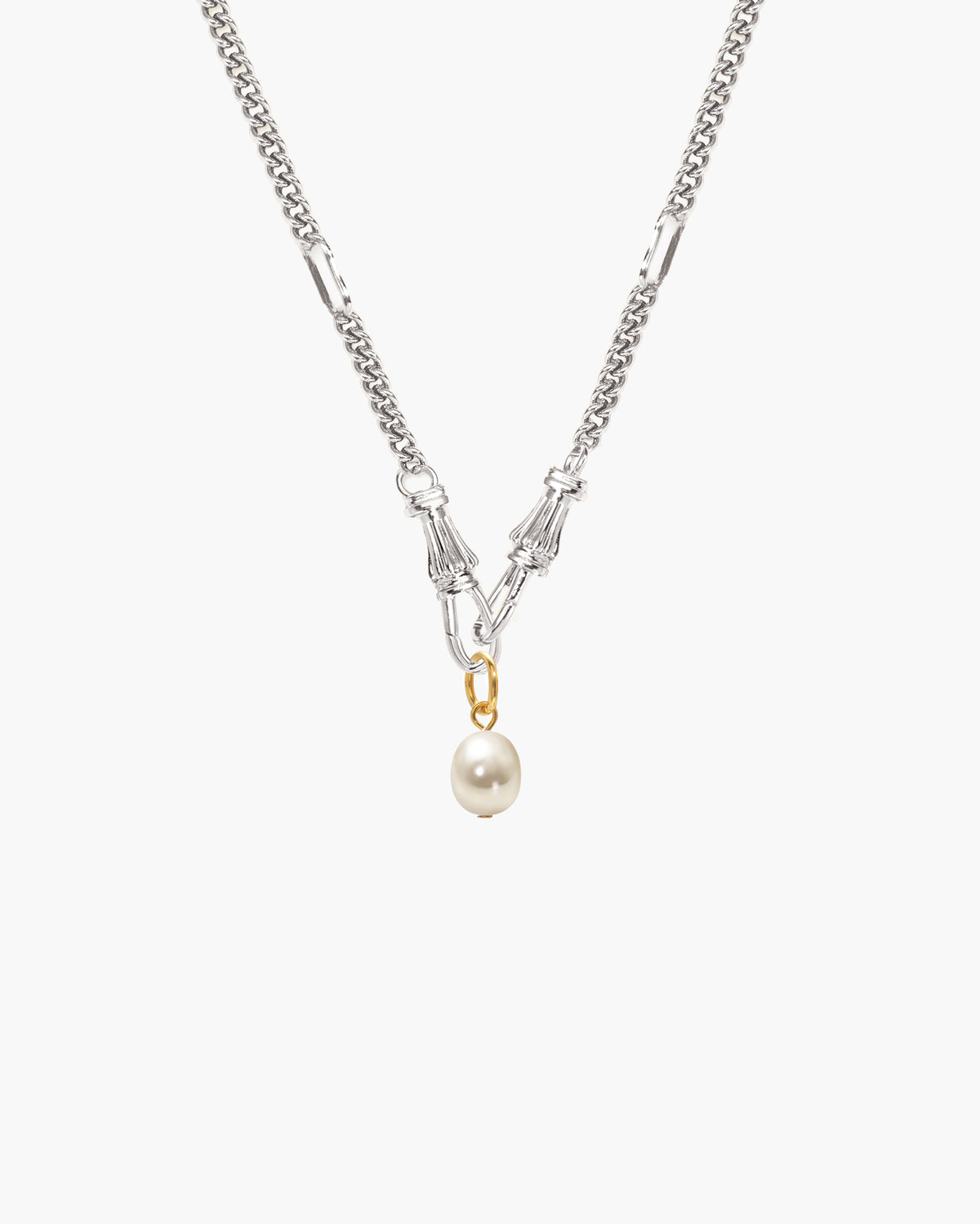 Collier chaîne à fermoir décoratif en or