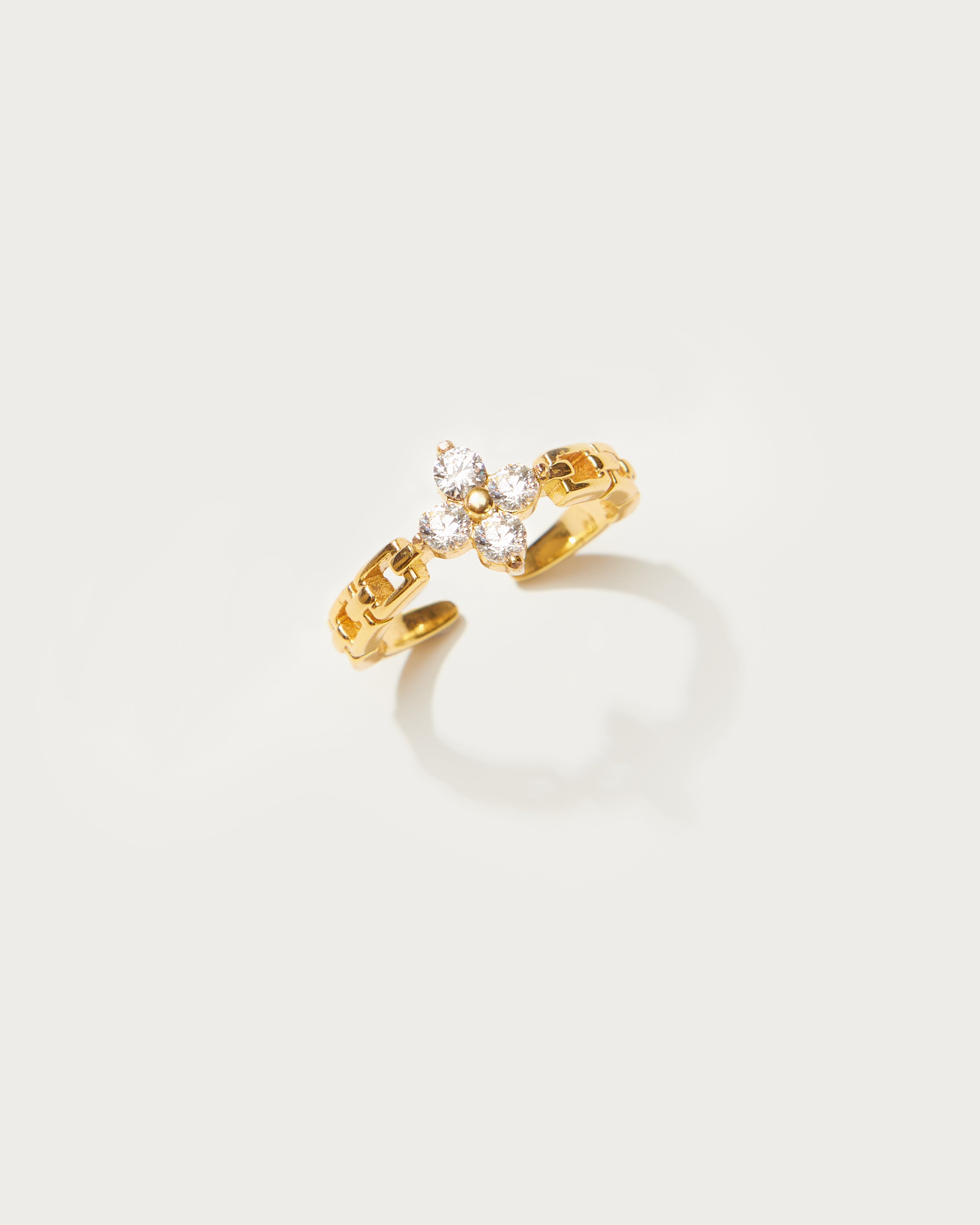 Lucky Clover Ring in Gold