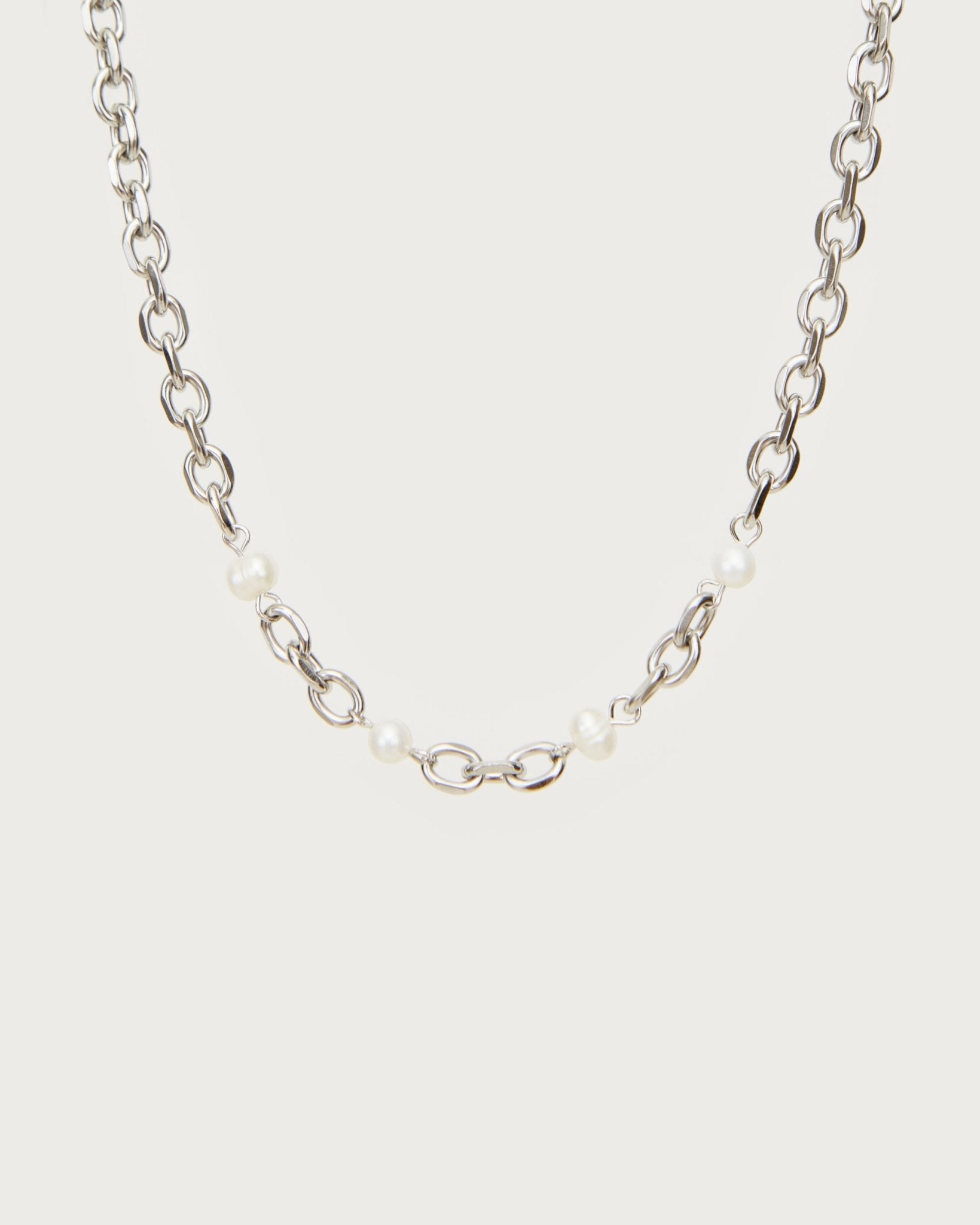 Silver Essence Pearl Necklace