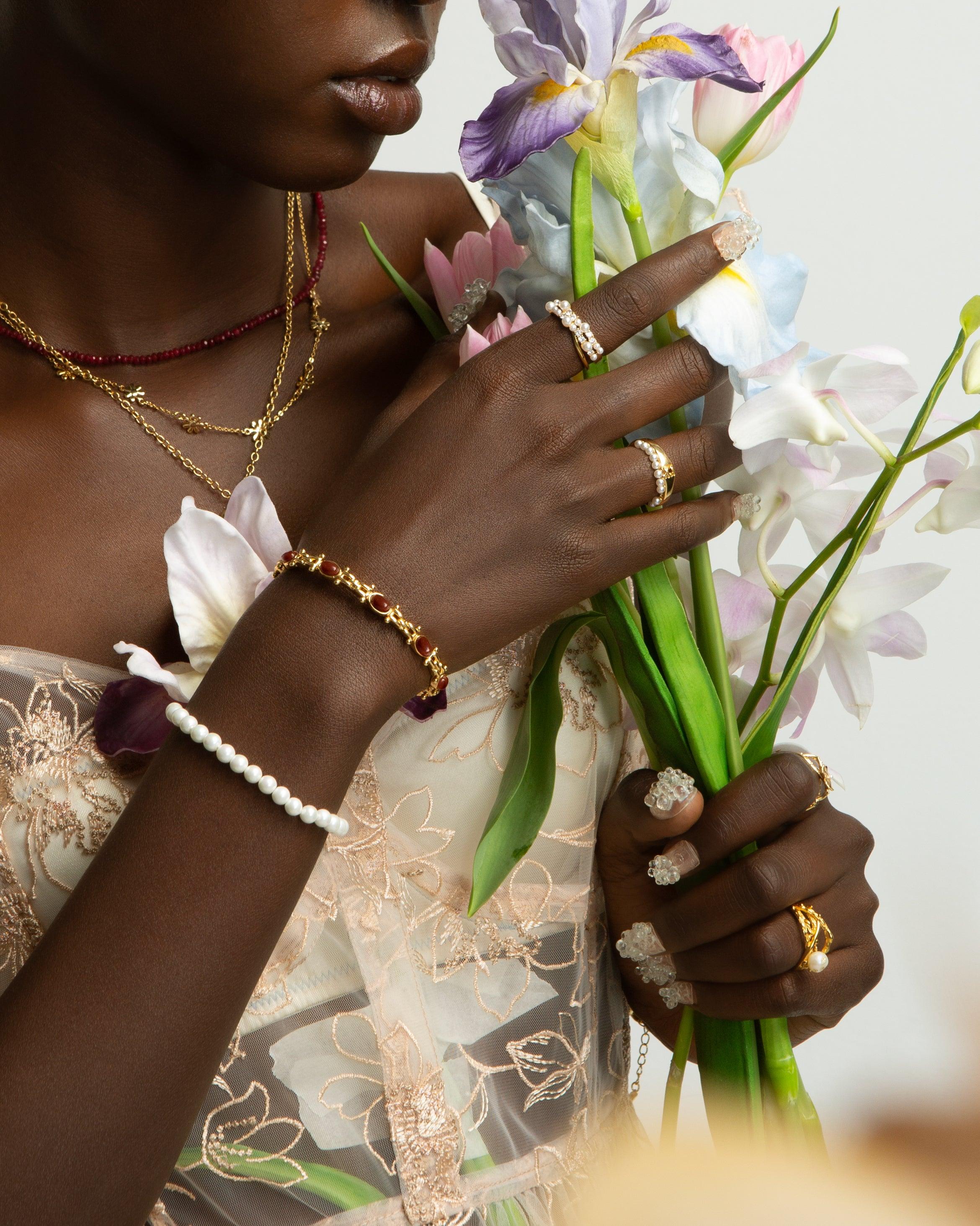 Tess's Treasure Carnelian Bangle - En Route Jewelry