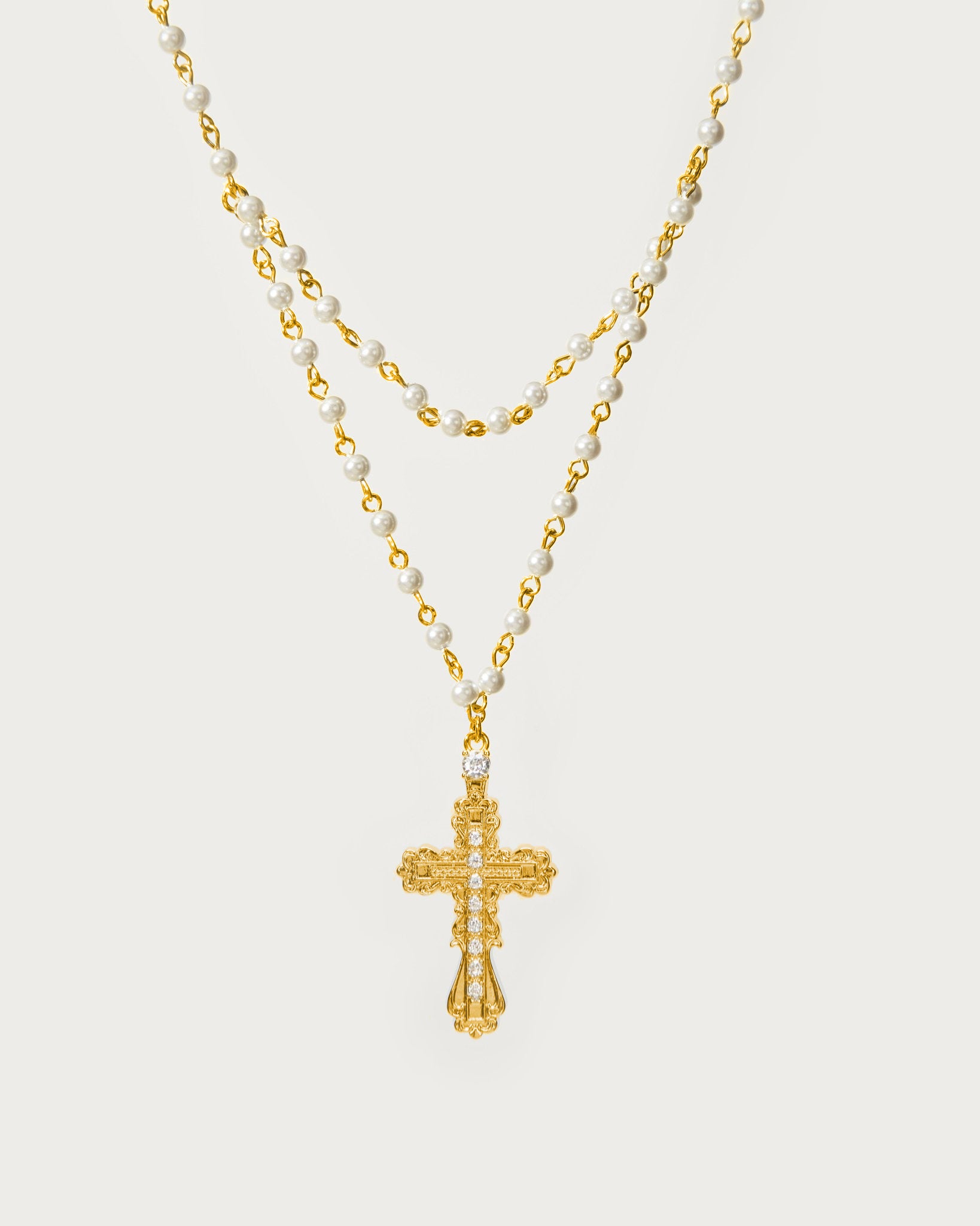 Everette Cross Necklace in Gold