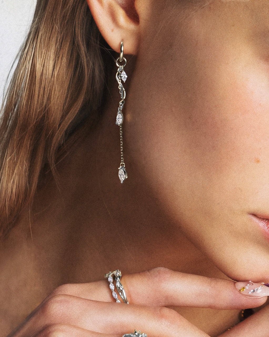 Aria Vine Drop-Ohrringe in Silber
