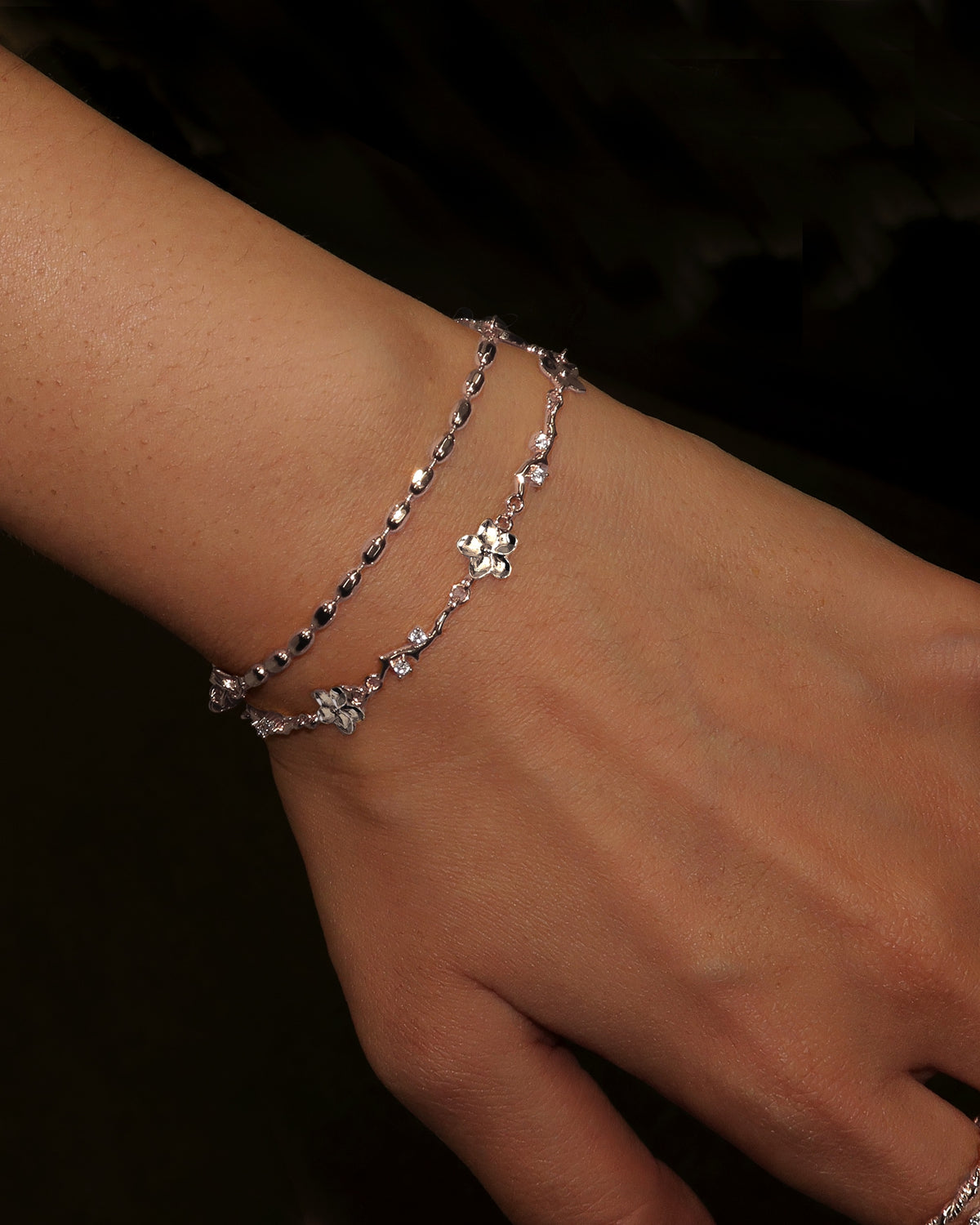 Ivy Floral Bracelet in Silver - en route jewelry