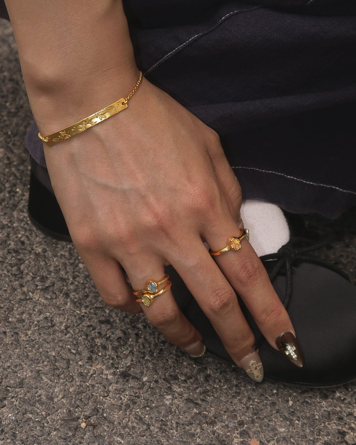 Anillo de piedra natal en oro - enero