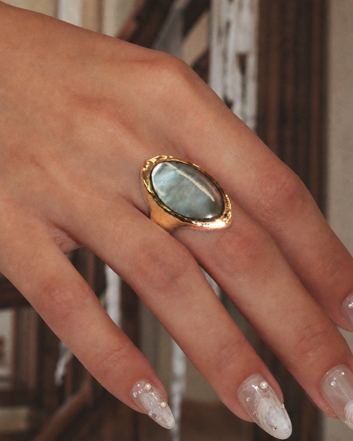 Midnight Oval Shell Ring