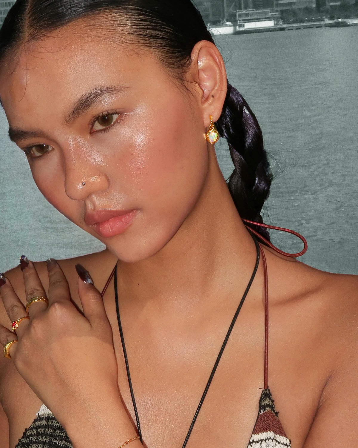 Kolczyki z kamieniem urodzinowym