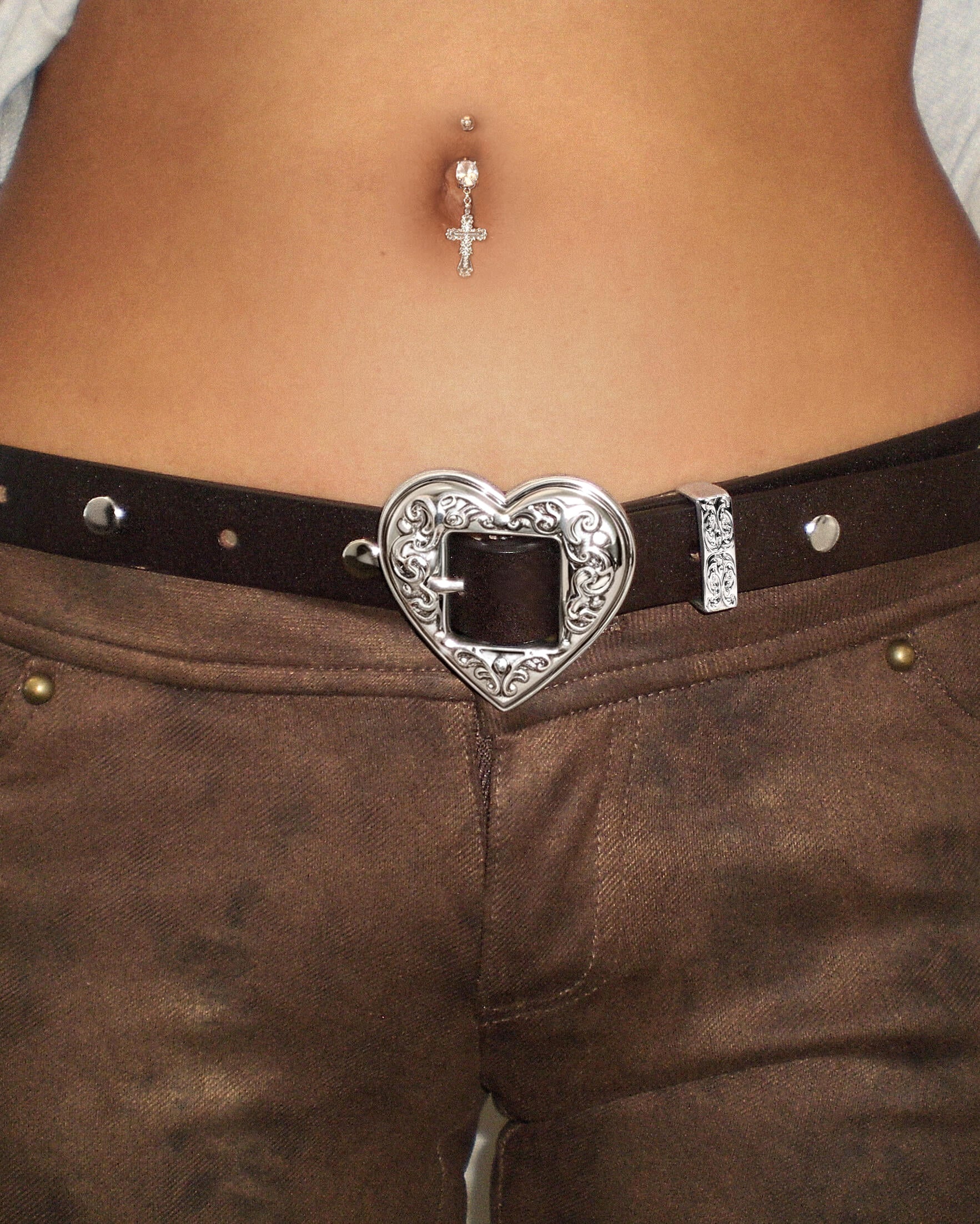 Rebel Heart Belt | Vintage Style Heart Buckle Accessory | en route