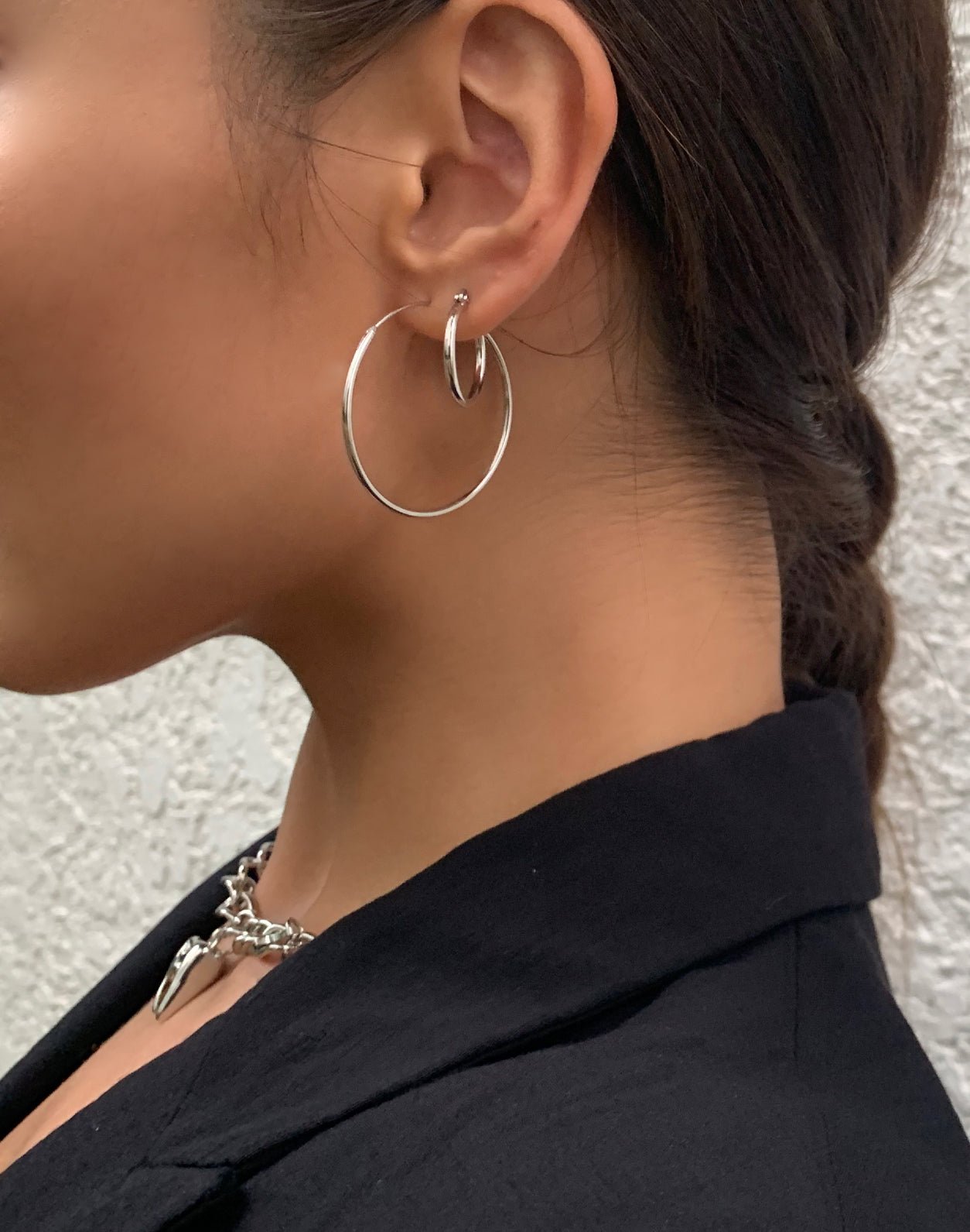 The Simple Hoop Earrings in Silver