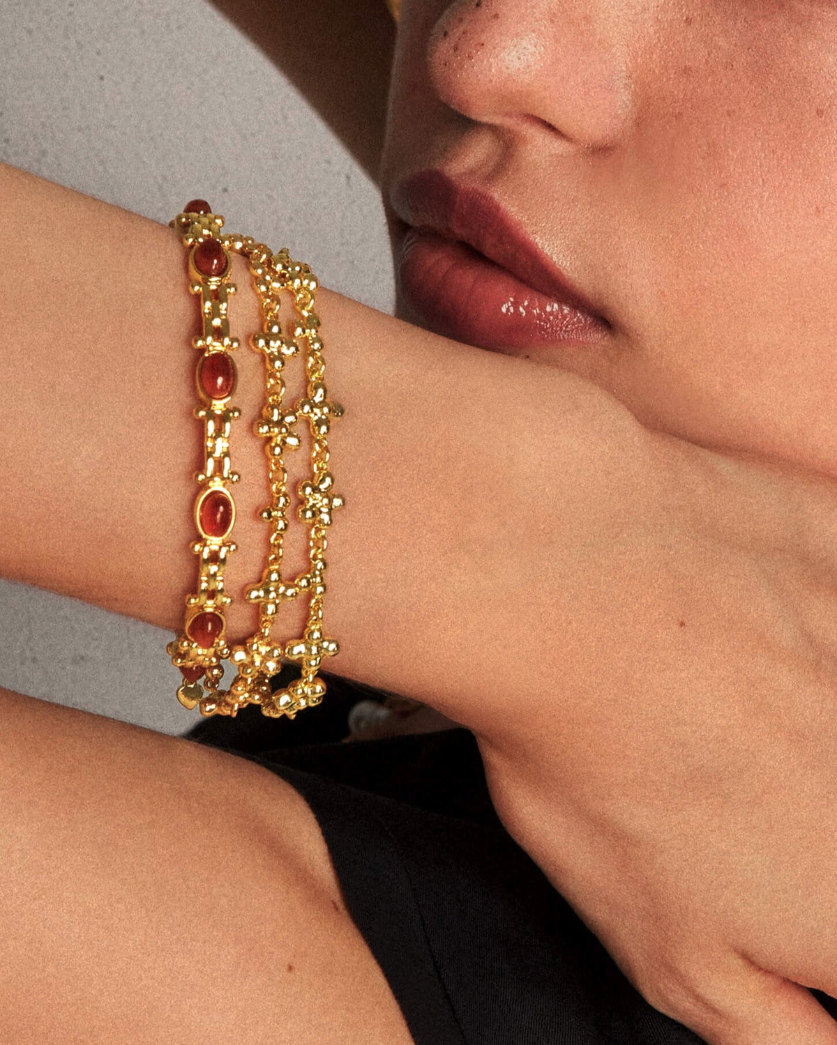 Tess's Treasure Carnelian & Daisy Molecule Bracelet Set - En Route Jewelry