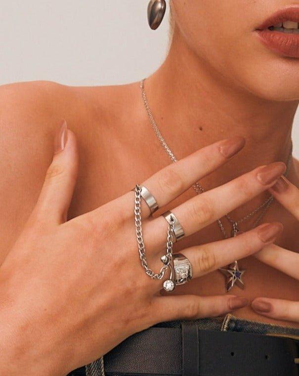 Double Dash Chain Ring - En Route Jewelry