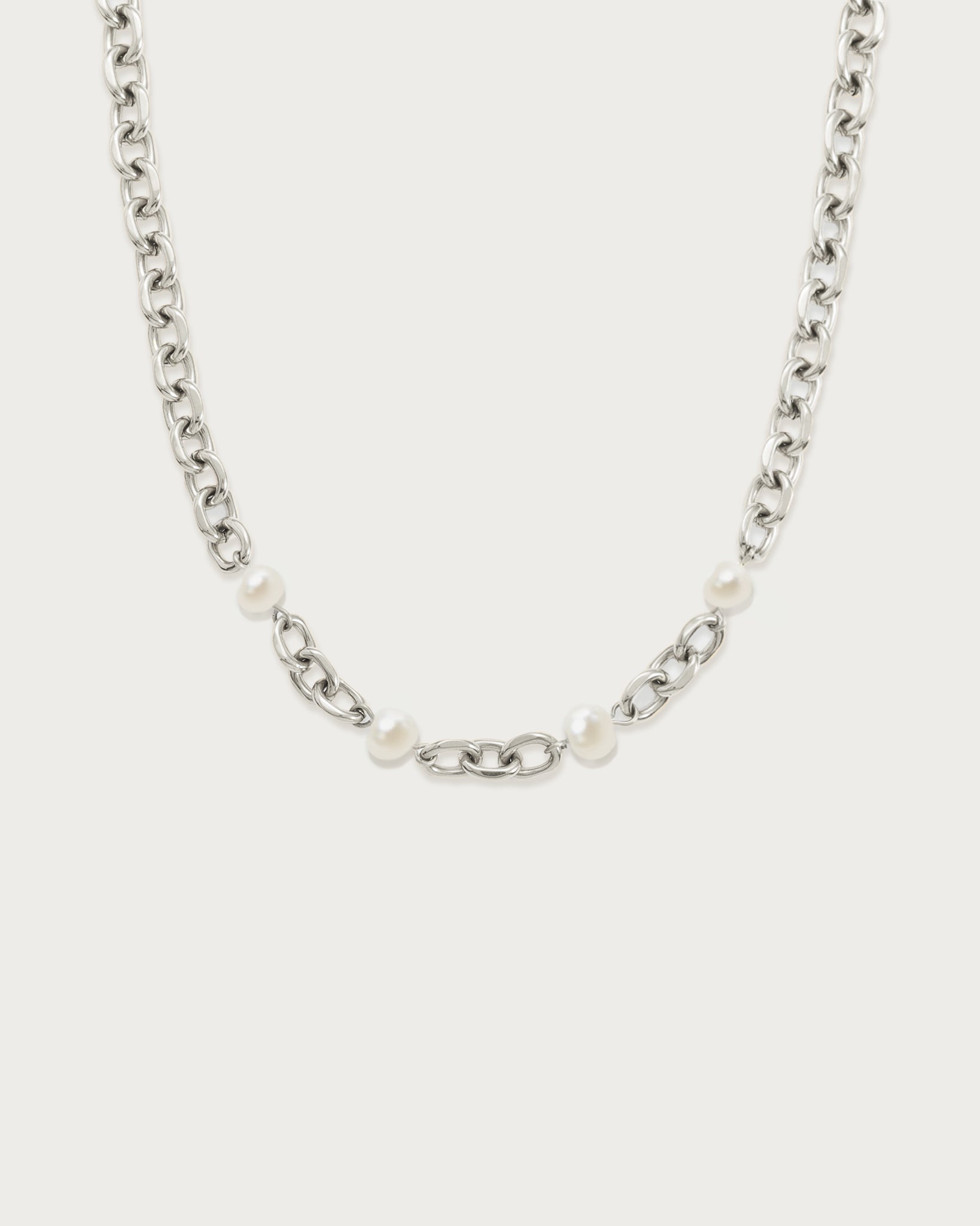 Silver Essence Pearl Collar