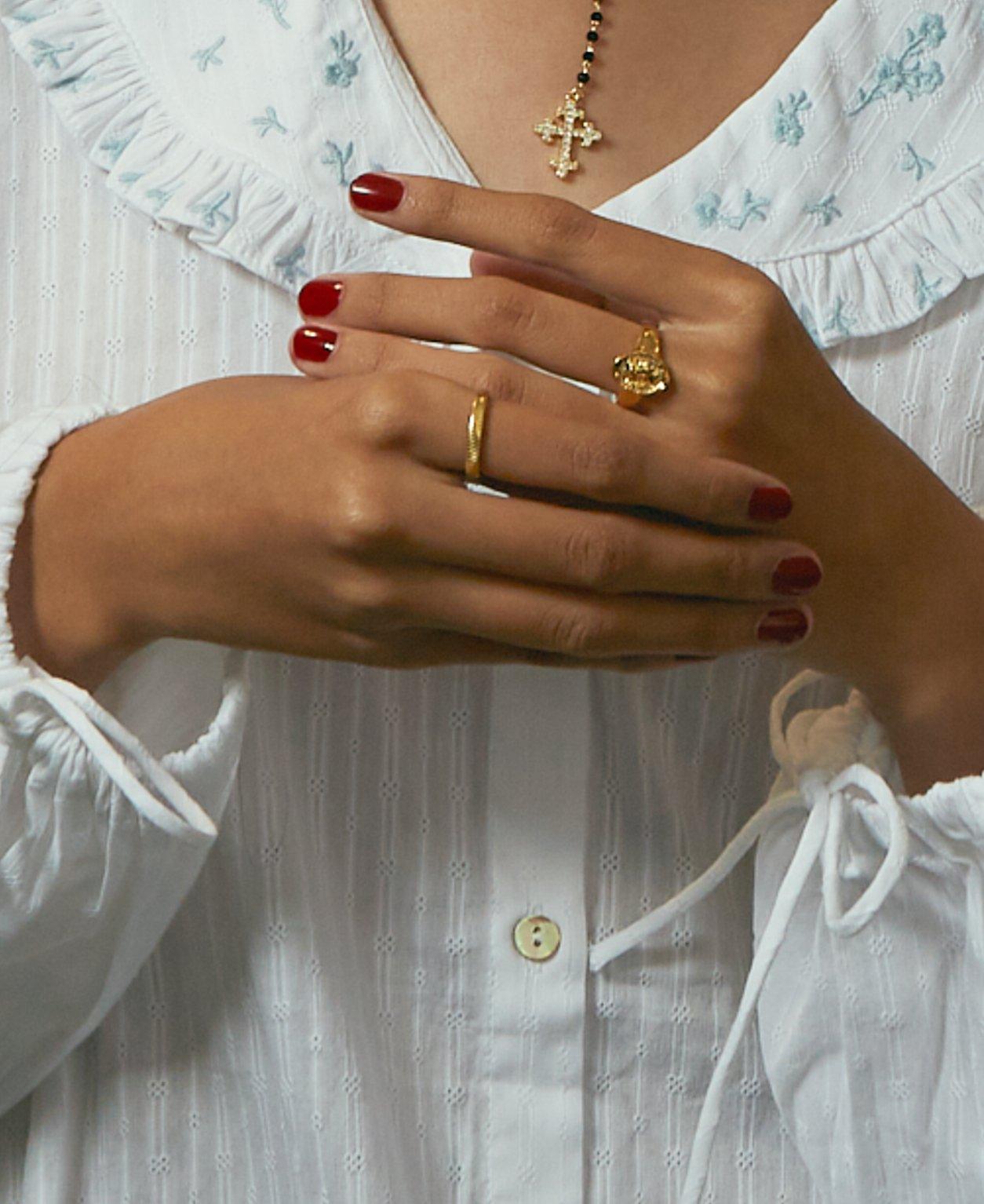 Gold Twill Ring - En Route Jewelry