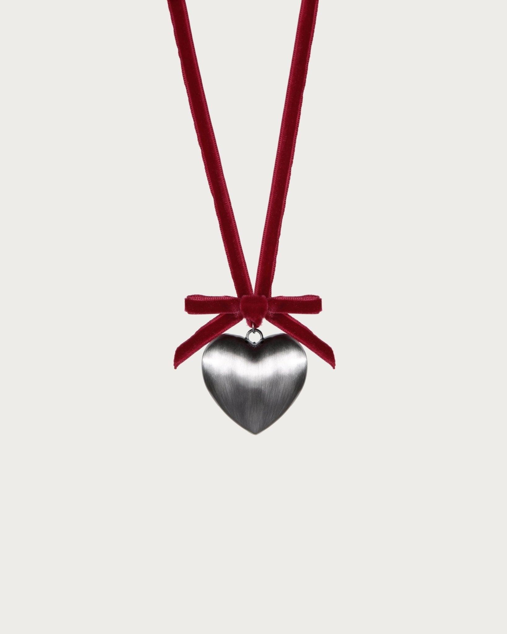 Layla Velvet Ribbon Heart Necklace - En Route Jewelry