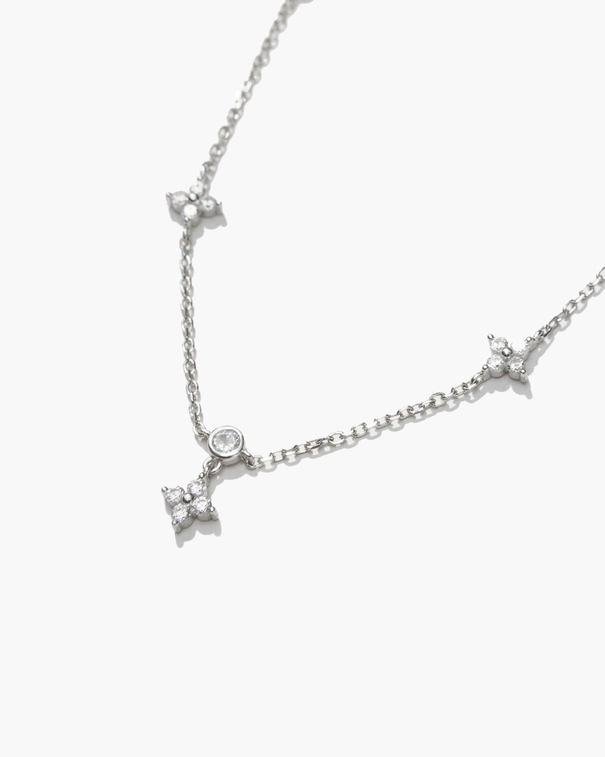Lucky Clover Necklace in Silver