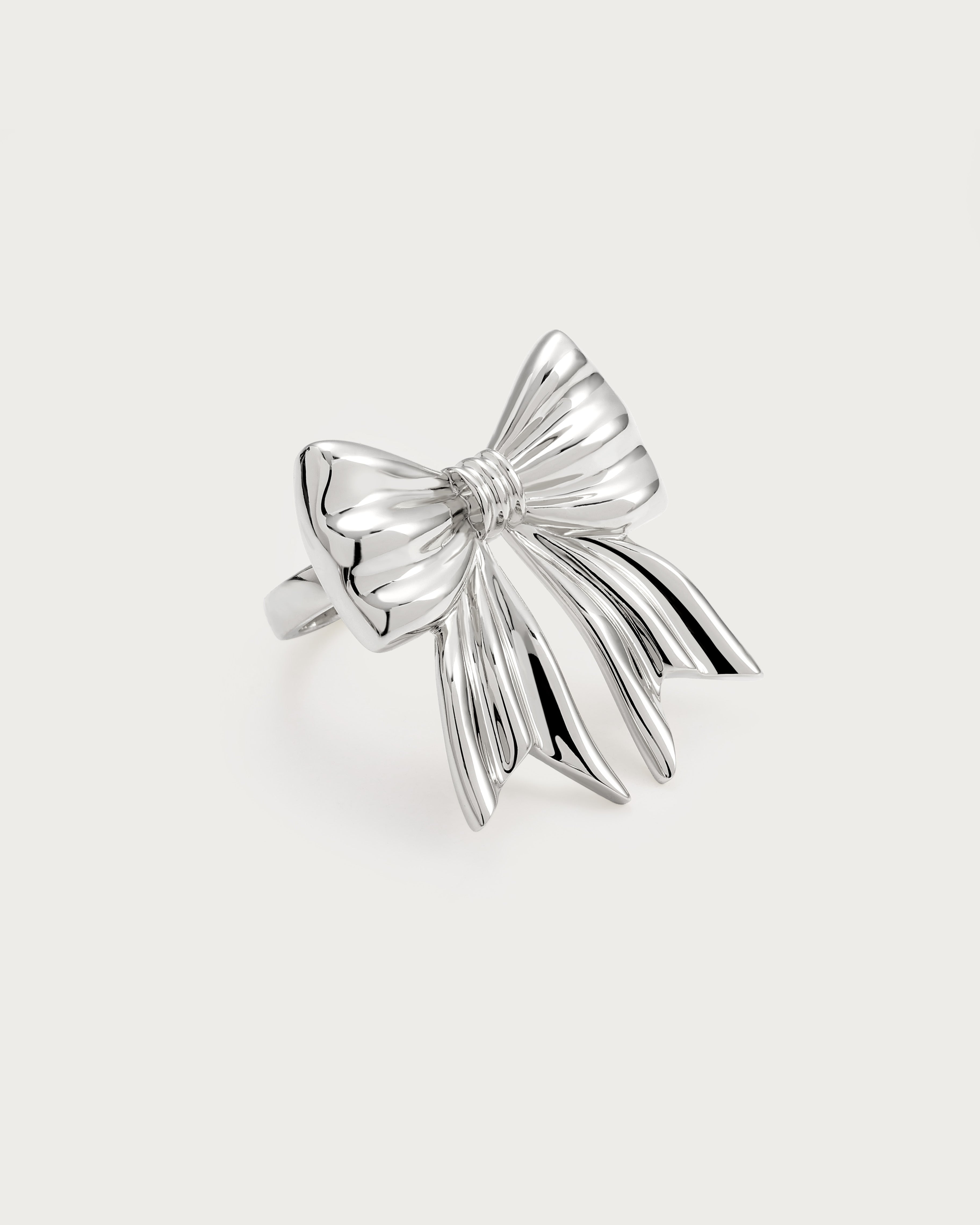 Bow Ring in Silver