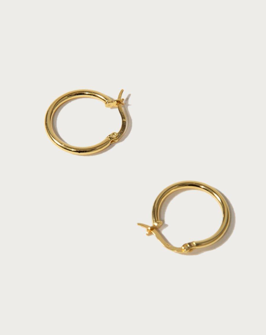The Simple Hoop Earrings in Silver - En Route Jewelry