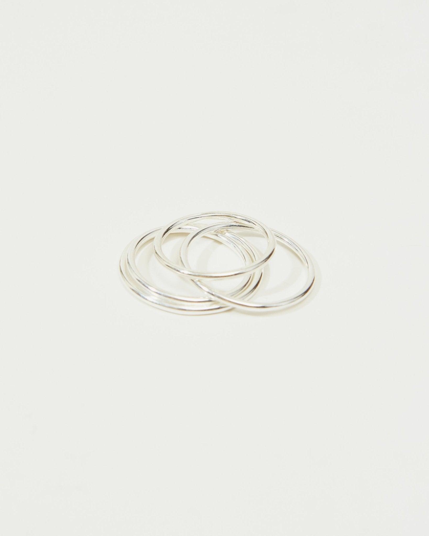 Thin Plain Ring - En Route Jewelry