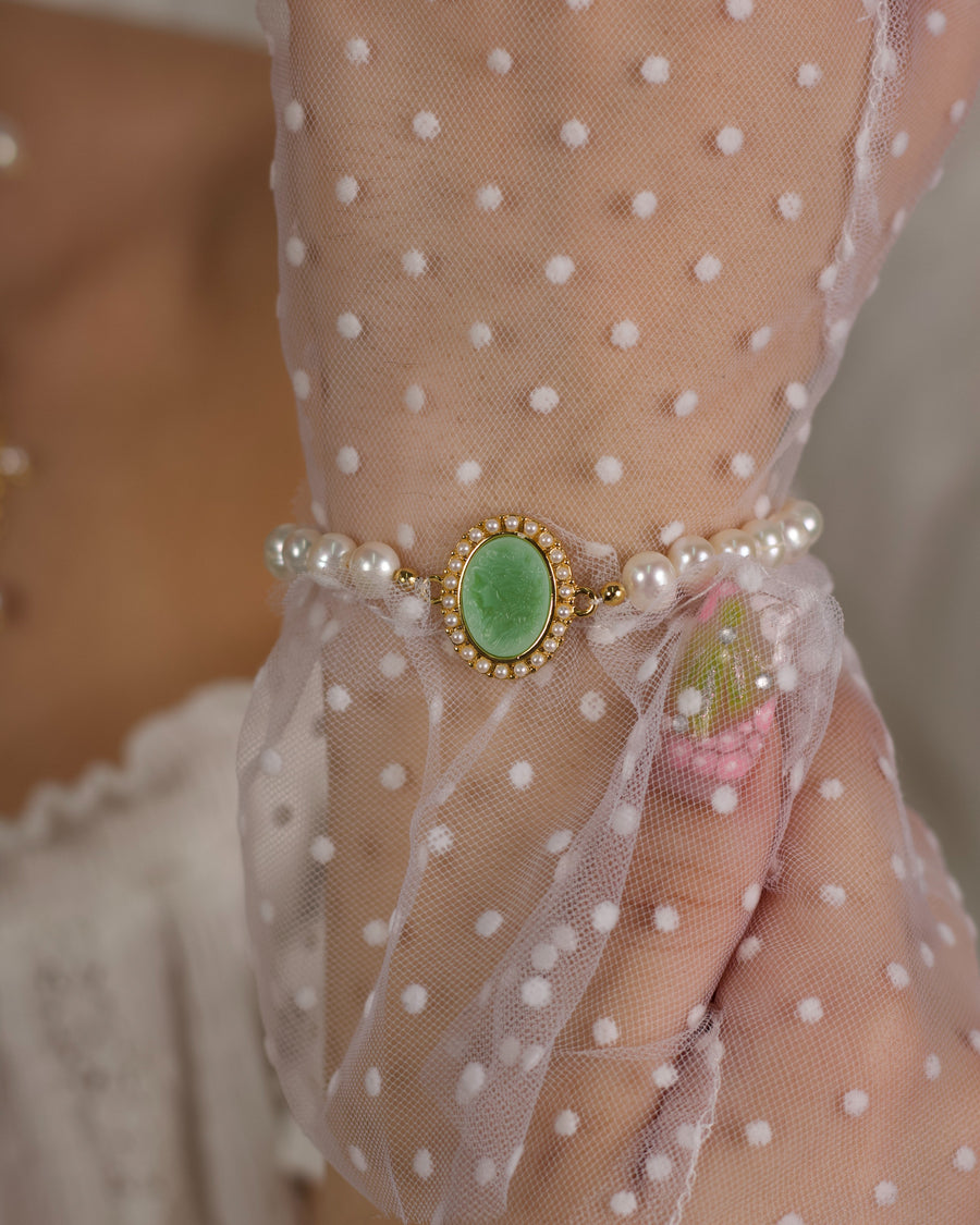 Green Cameo Pearl Bracelet